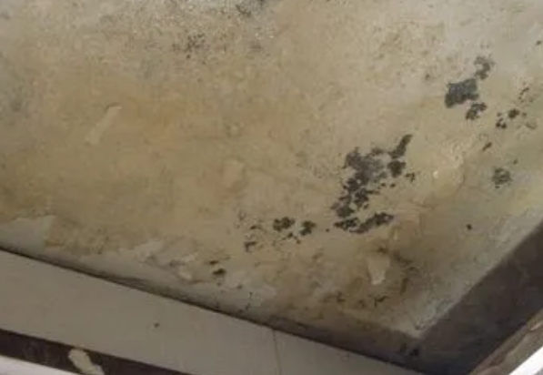 平昌阳台漏水维修公司分享下平昌卫生间渗水维修需要注意哪些问题。